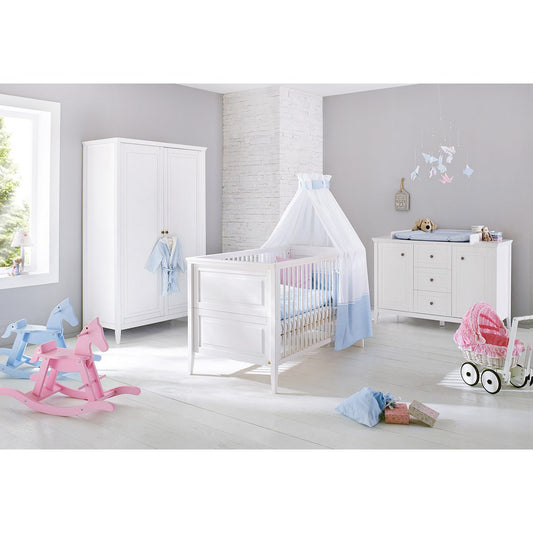 Kinderzimmer 'Smilla' extrabreit3-teilig: Kinderbett, extrabreite Wickelkommode, 2-türiger Kleiderschrank